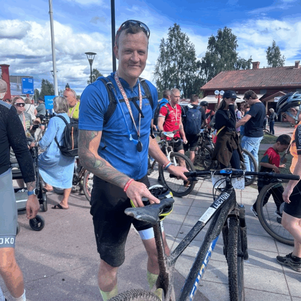 Mikael cyklar med diabetes