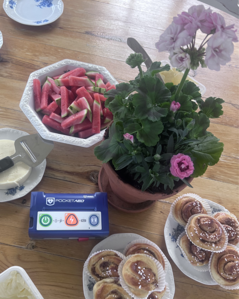 Vivest pocket AED hjärtstartare hemma
