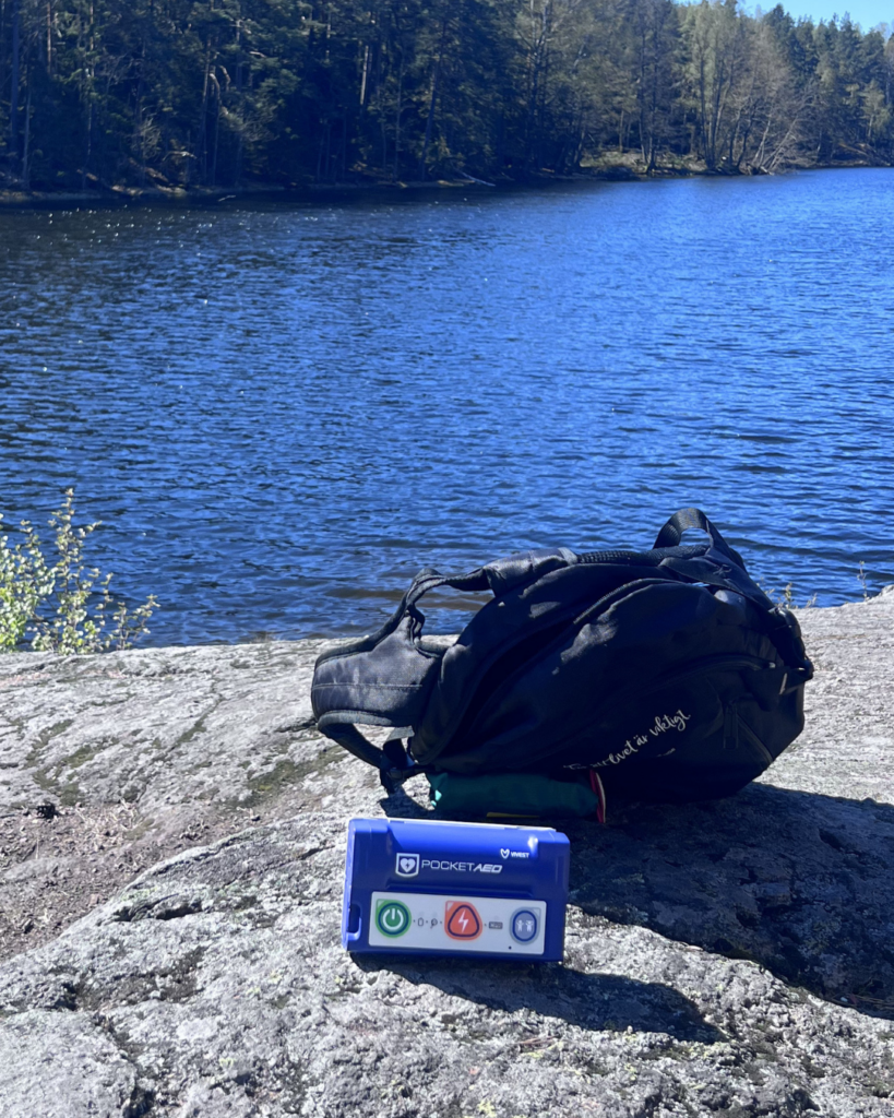 Vivest pocket AED bärbar hjärtstartare