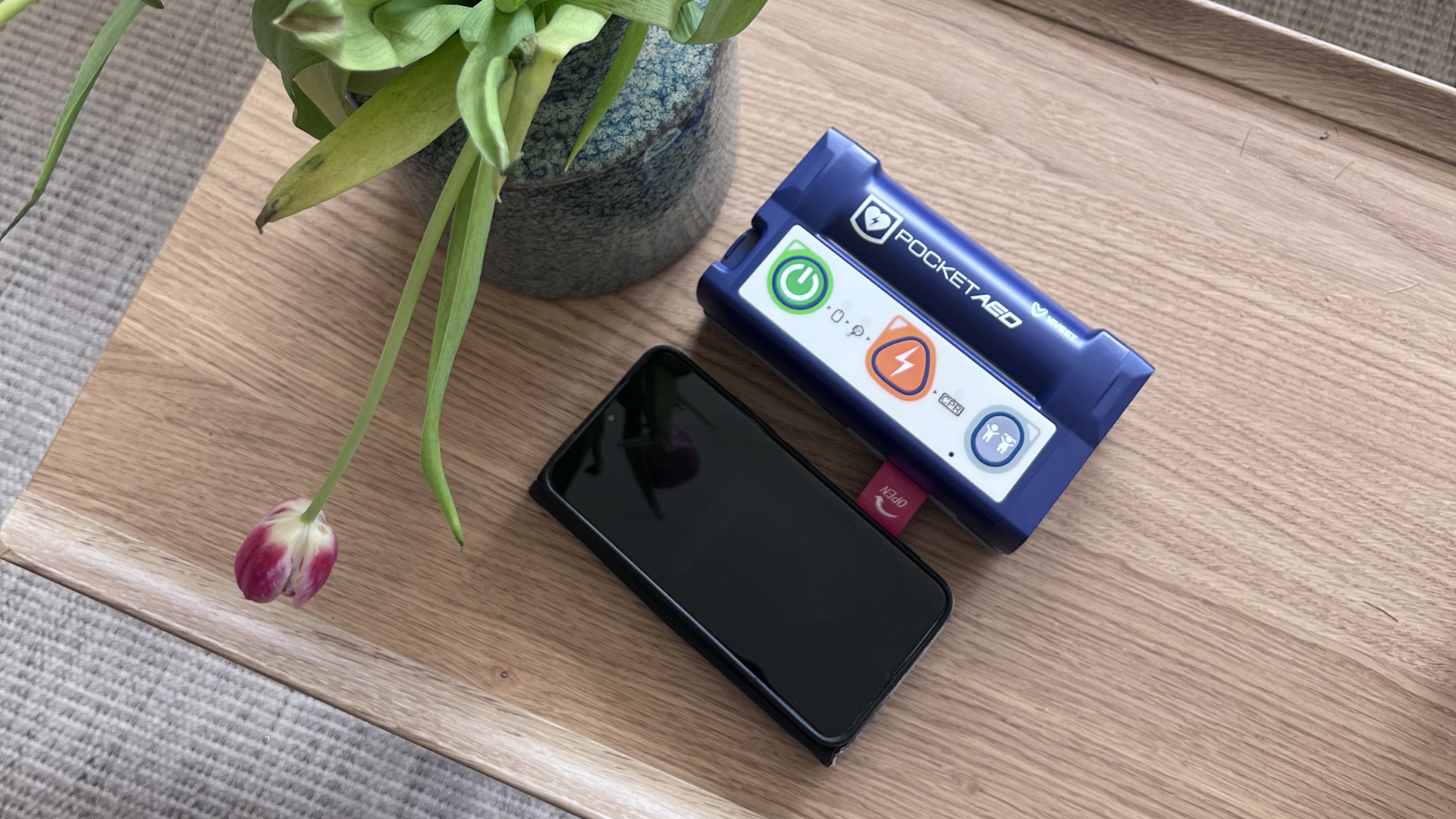 Vivest Pocket AED 3 liten hjärtstartare