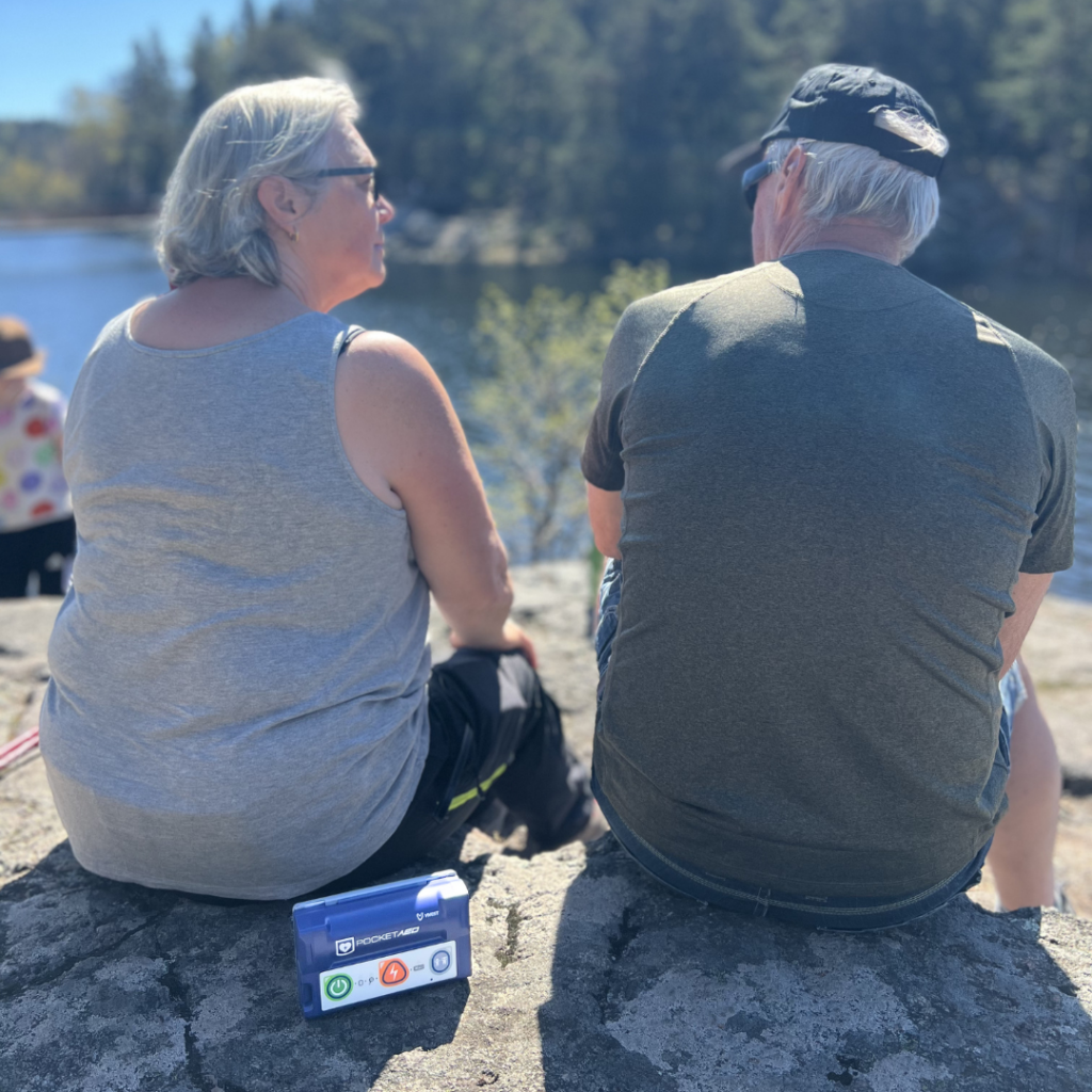 Vivest pocket AED liten hjärtstartare fjällvandring