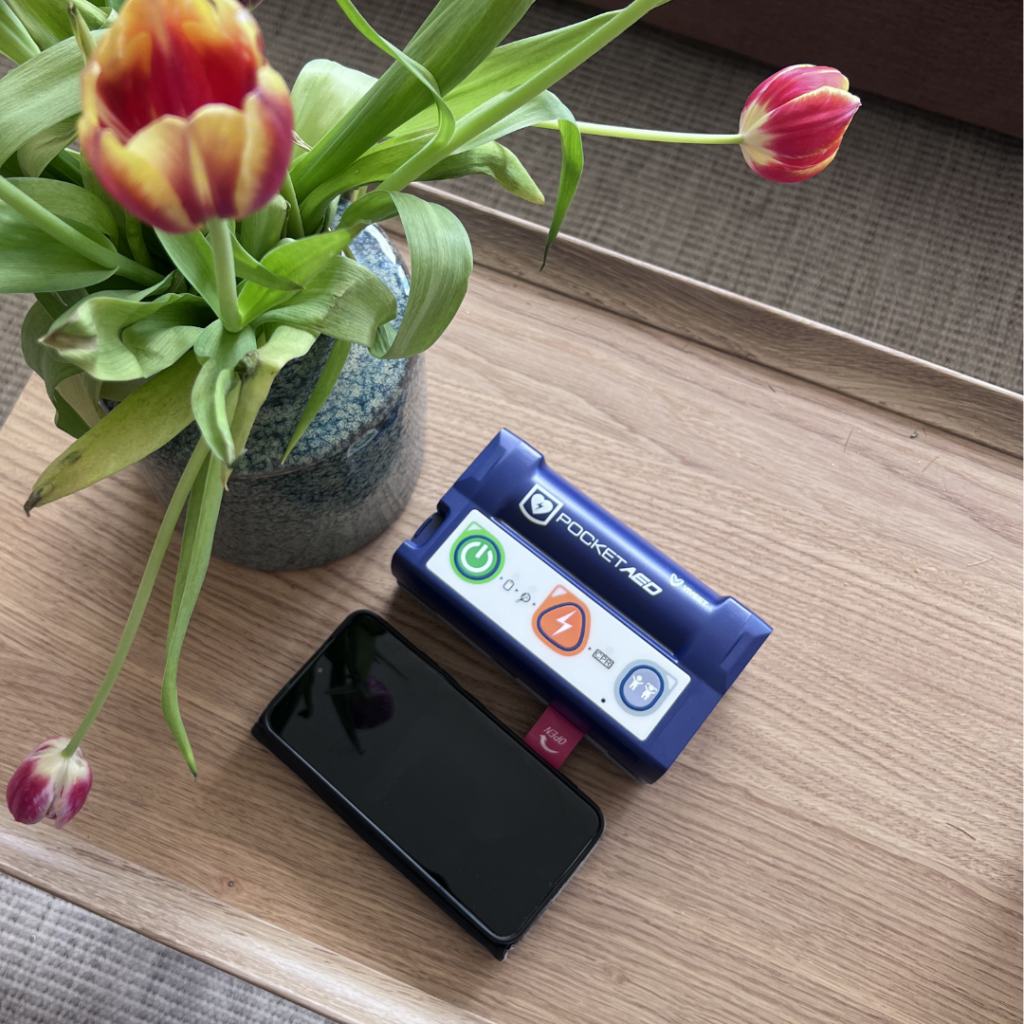 Vivest Pocket AED 3 liten hjärtstartare 