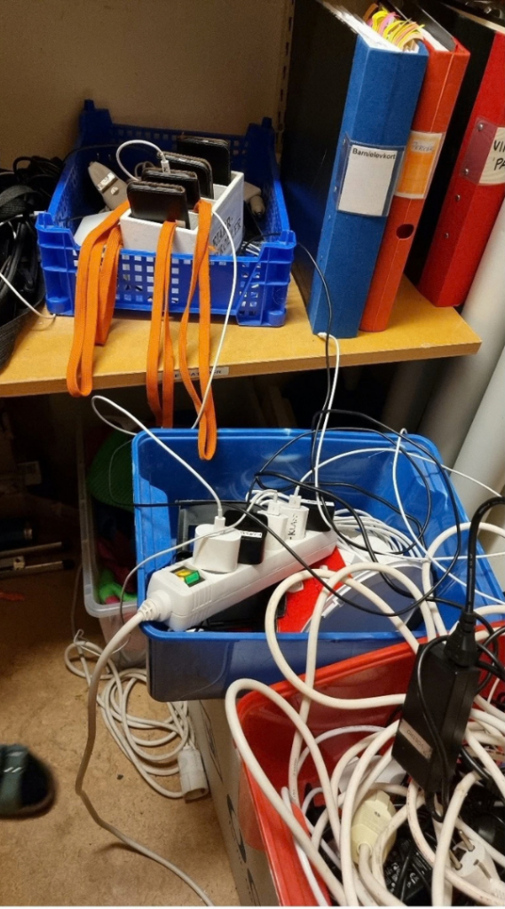 elsäkerhet på förskola. ladda säkert